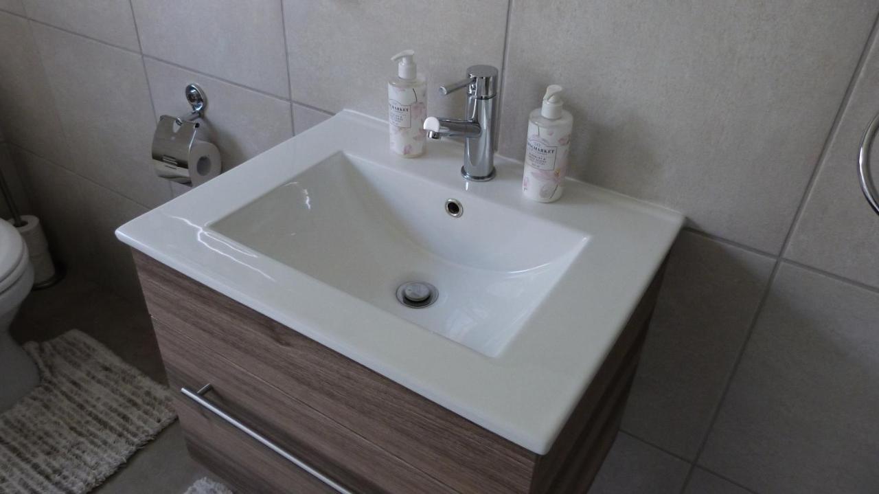Settle Inn Self Catering Units Colchester Dış mekan fotoğraf
